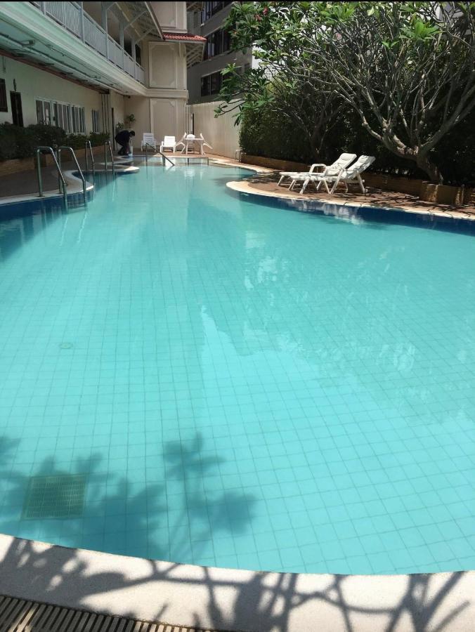 Baan Klang Condo Hotel HHQ Extérieur photo