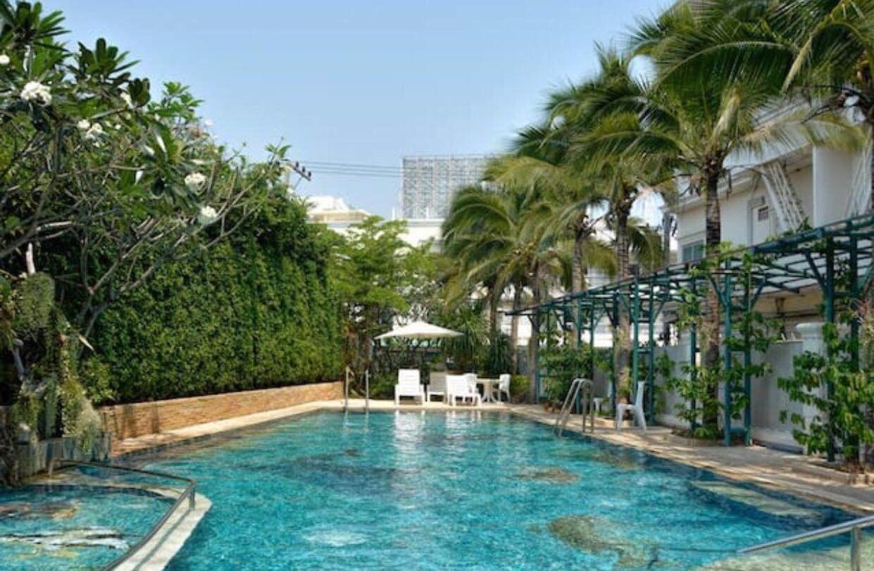 Baan Klang Condo Hotel HHQ Extérieur photo