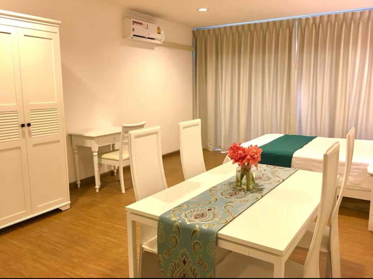 Baan Klang Condo Hotel HHQ Extérieur photo
