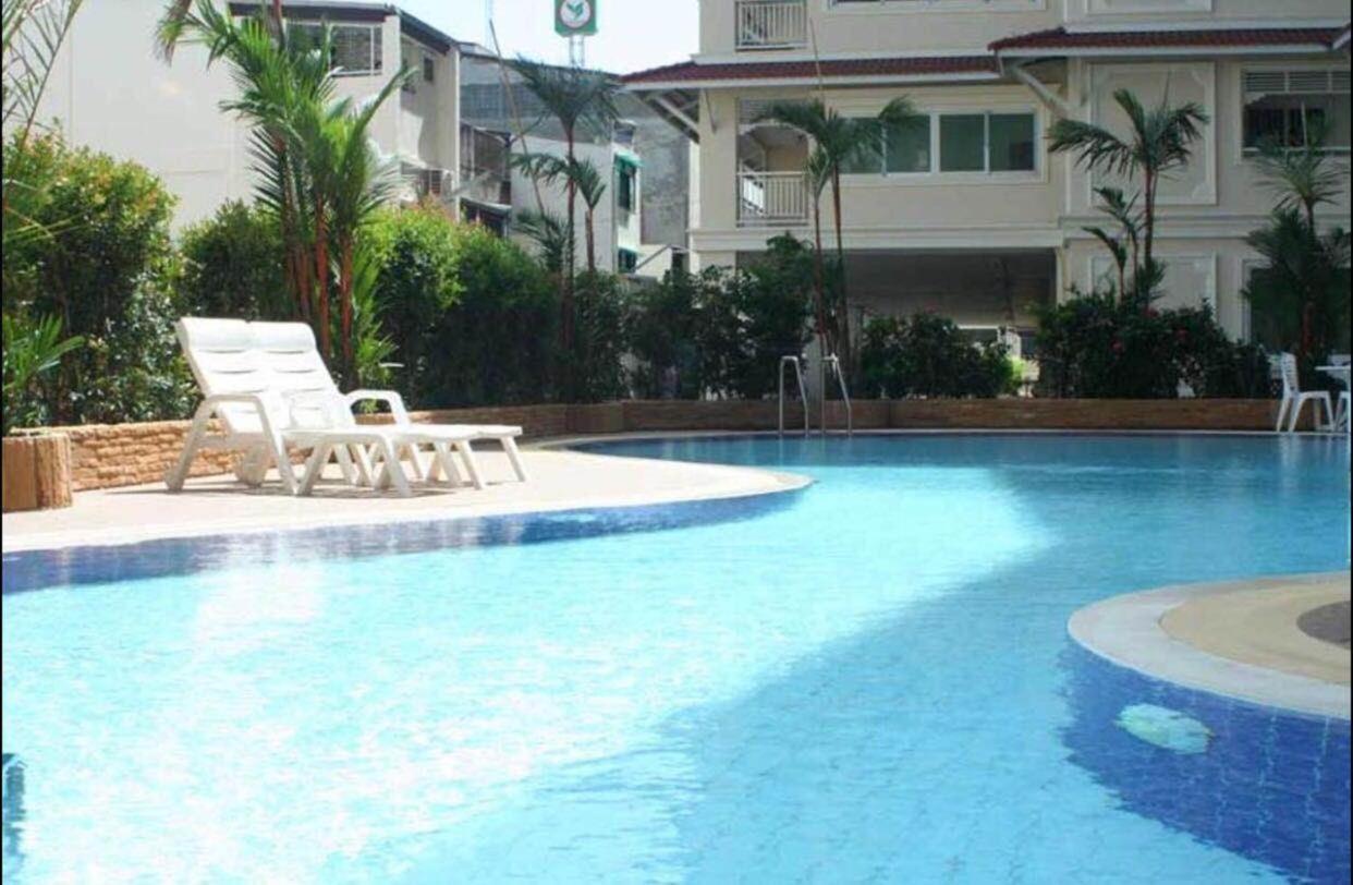 Baan Klang Condo Hotel HHQ Extérieur photo