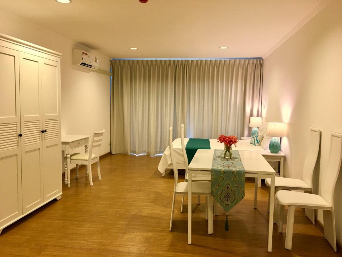 Baan Klang Condo Hotel HHQ Extérieur photo