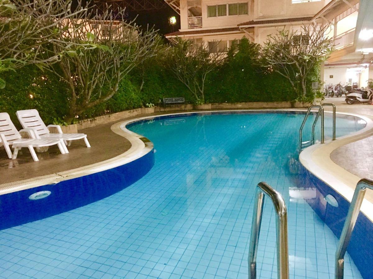 Baan Klang Condo Hotel HHQ Extérieur photo